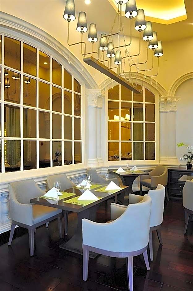 Villa Song Saigon (Saigon River Villa)