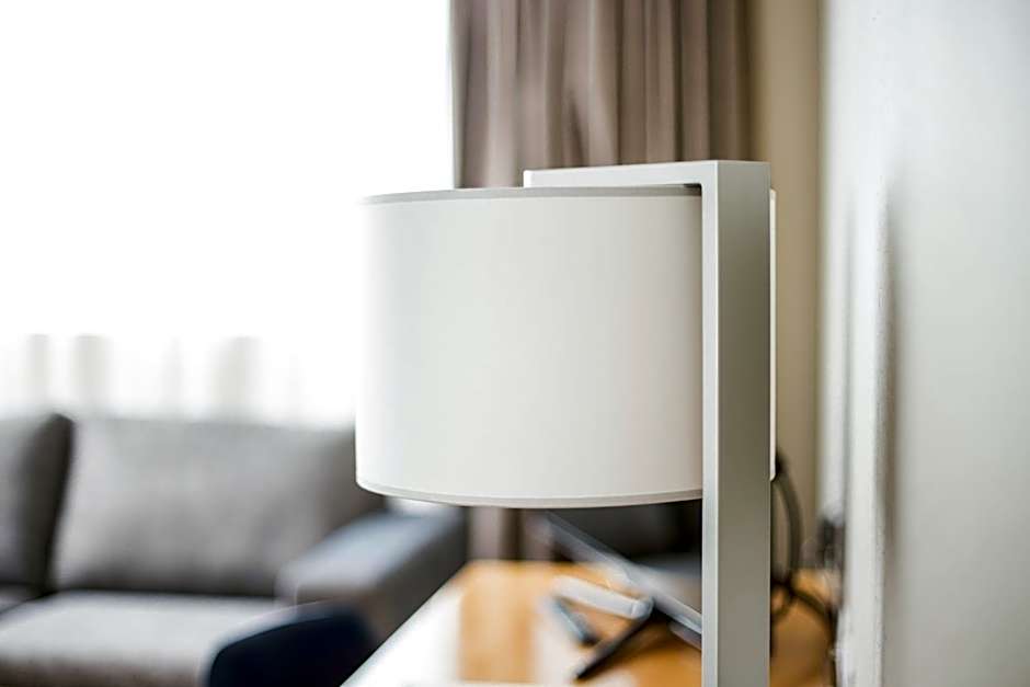 Ramada Hotel & Suites by Wyndham Coventry