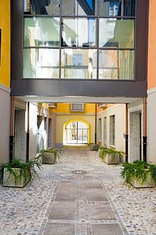 Domus Residence