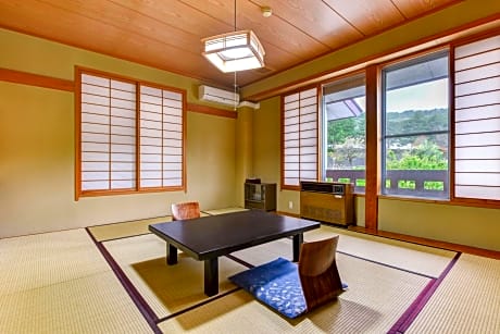 Japanese-Style Superior Room with Shared Bathroom and Shared Toilet