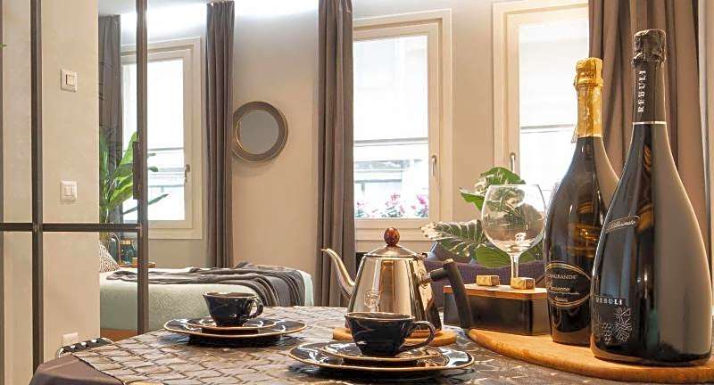 Officine Cavour Apartments
