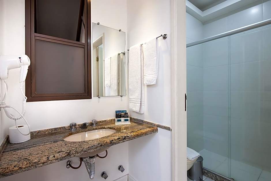 Slaviero Essential La Residence Vitoria