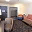 Holiday Inn & Suites - Detroit - Troy, an IHG Hotel