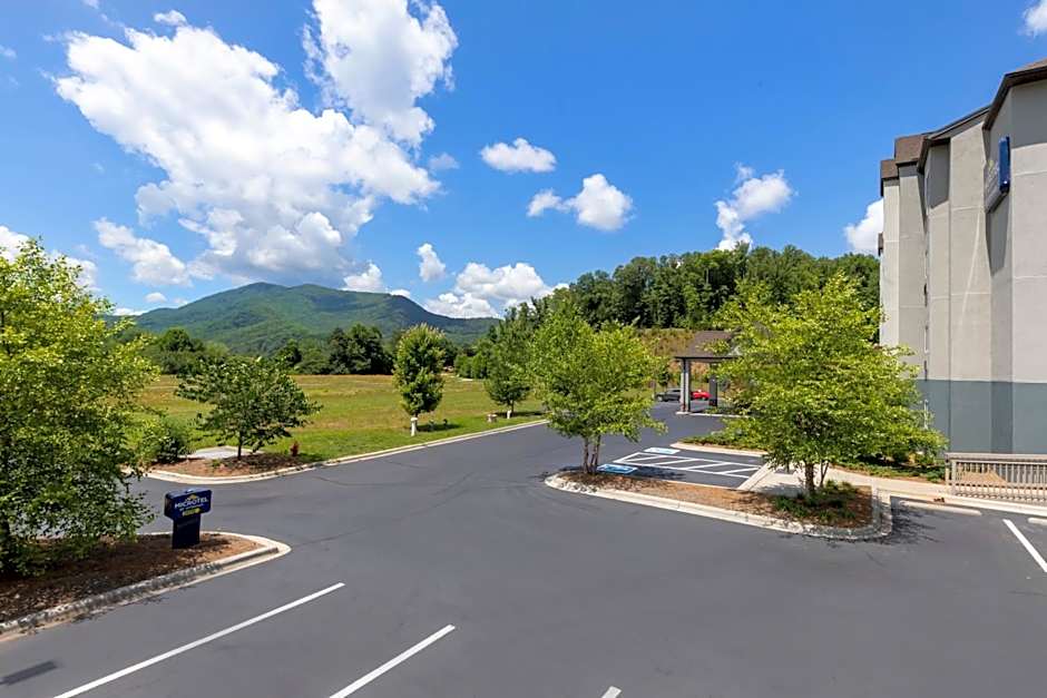 Microtel Inn & Suites By Wyndham Sylva Dillsboro Area