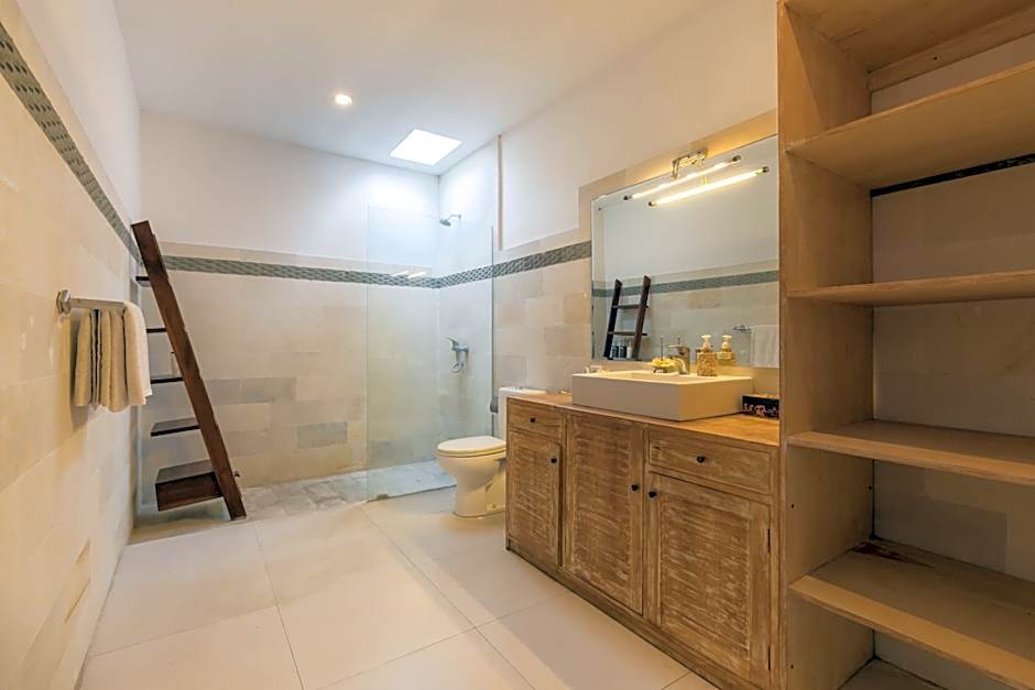 Villa Briana Seminyak by Villas R Us