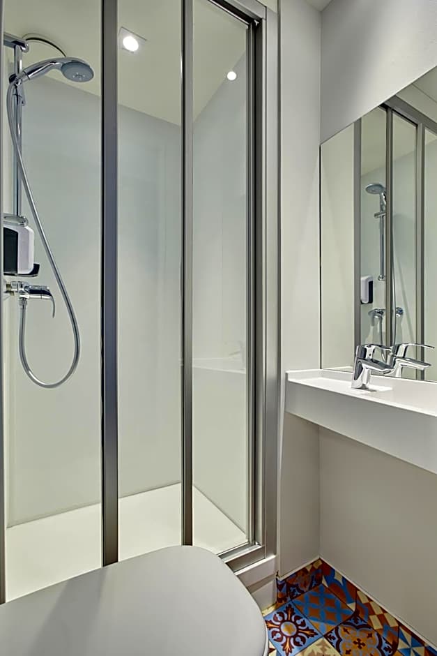 hotelF1 Paris Gennevilliers