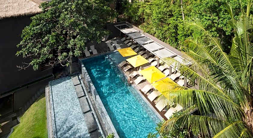 Beach Club By Haadtien