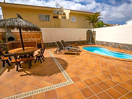 Villa in Corralejo near Playa de Palomitas