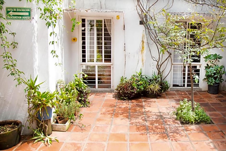 Casa Canario Hostel