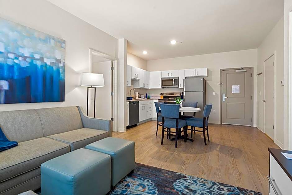 WaterWalk Extended Stay by Wyndham Kansas City - Overland Pk
