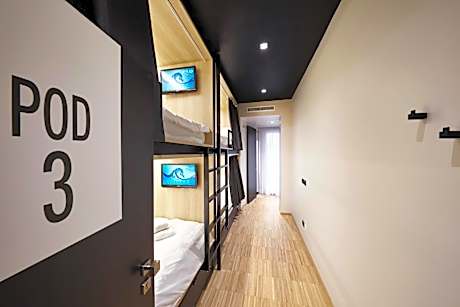 Bed in 4-Bed Mixed Dormitory Room