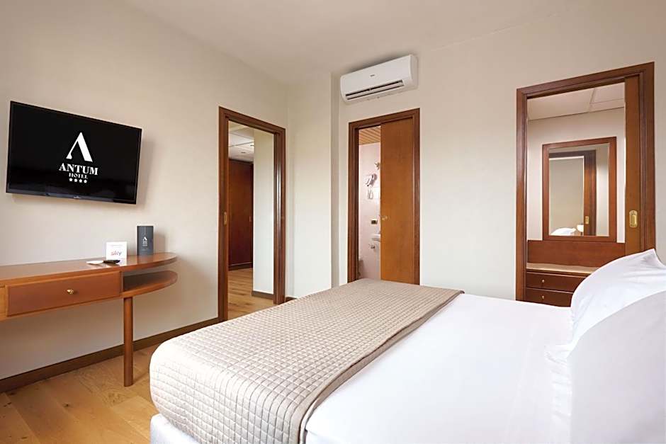 Antum Hotel
