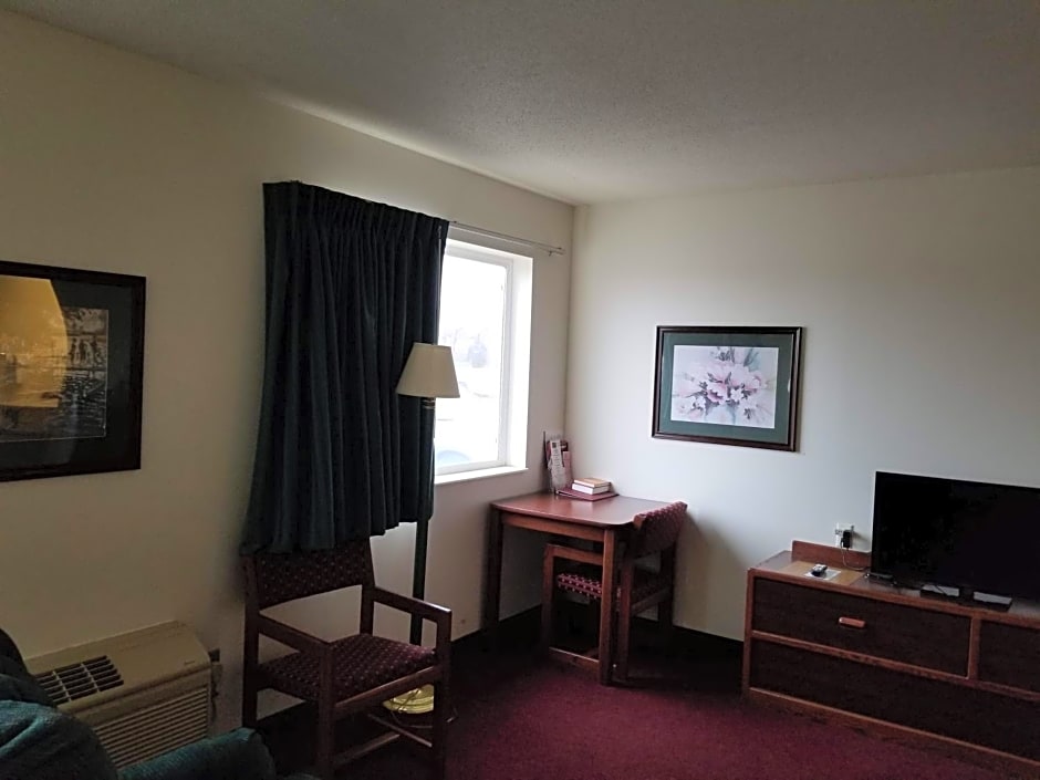 Bilmar Inn & Suites