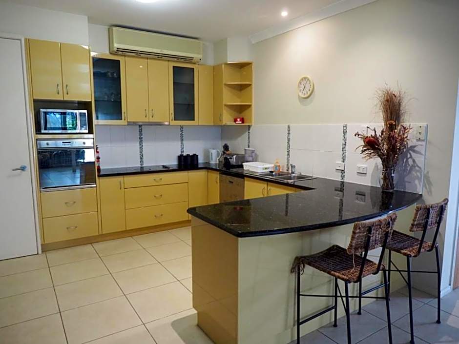 Accommodation on Westlake Mount Ommaney