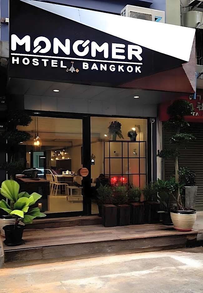 Monomer Hostel