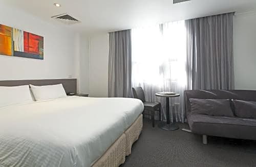 Causeway Inn On The Mall