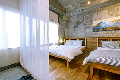 2 Double Beds with Shared Bathroom