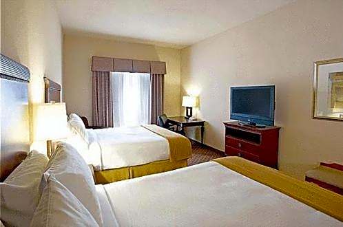 Holiday Inn Express Hotel and Suites Kingsville By IHG