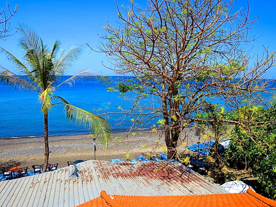 Amed Cafe & Hotel Kebun Wayan