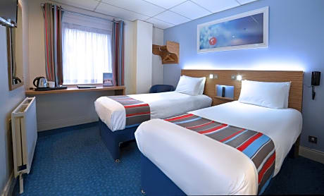 travel lodge dublin airport