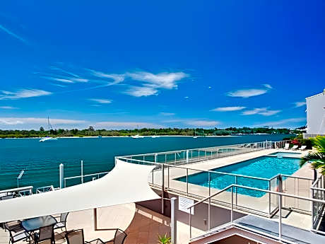 Noosa Shores Resort