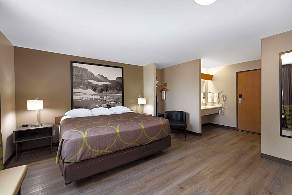 Super 8 by Wyndham Belgrade/Bozeman Airport