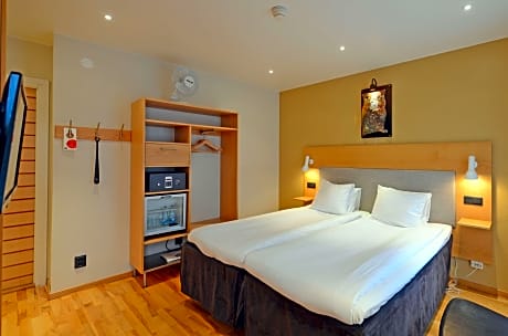 2 Single Beds, Non-Smoking, Sofabed For One Person, Full Breakfast