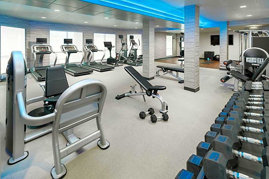 Courtyard by Marriott Chicago Bloomingdale