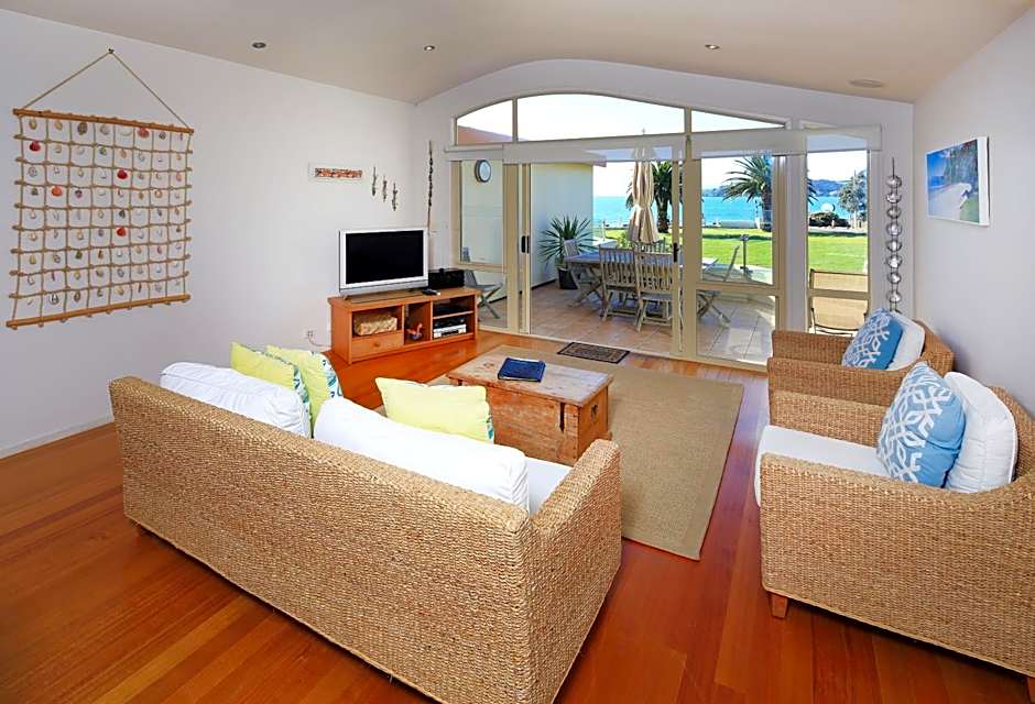 Onetangi Beach Apartments