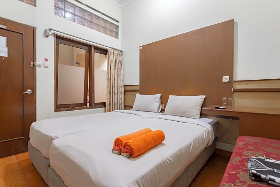 RedDoorz at Hotel Lodaya Bandung