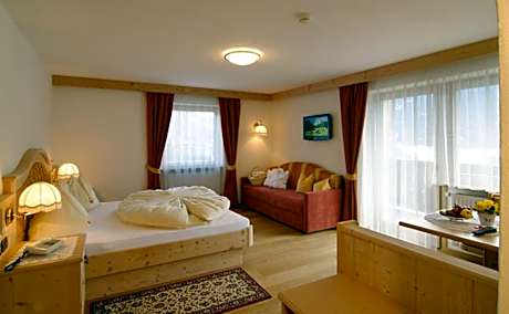 Superior Double Room with Balcony