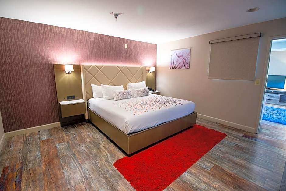 Empeiria High Sierra Hotel