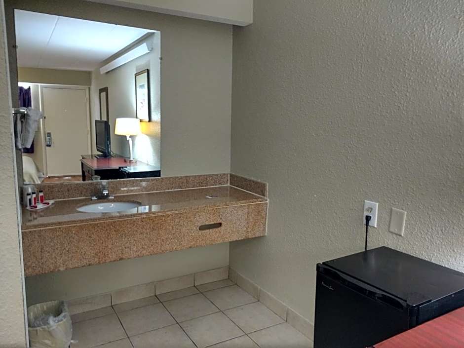 Travelodge by Wyndham South Holland