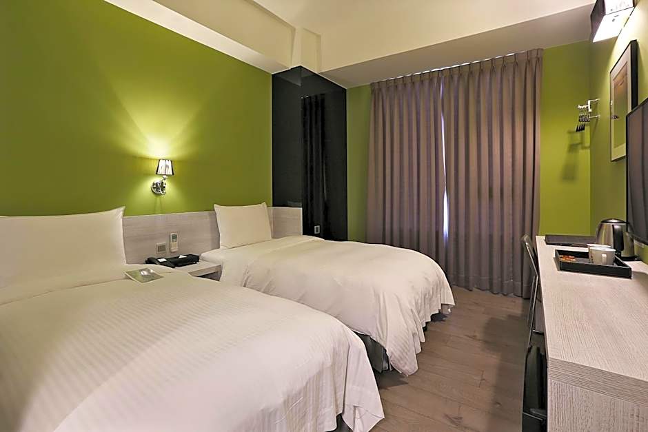 Zdjęcie 1 z 4 — 2 Beds, City View