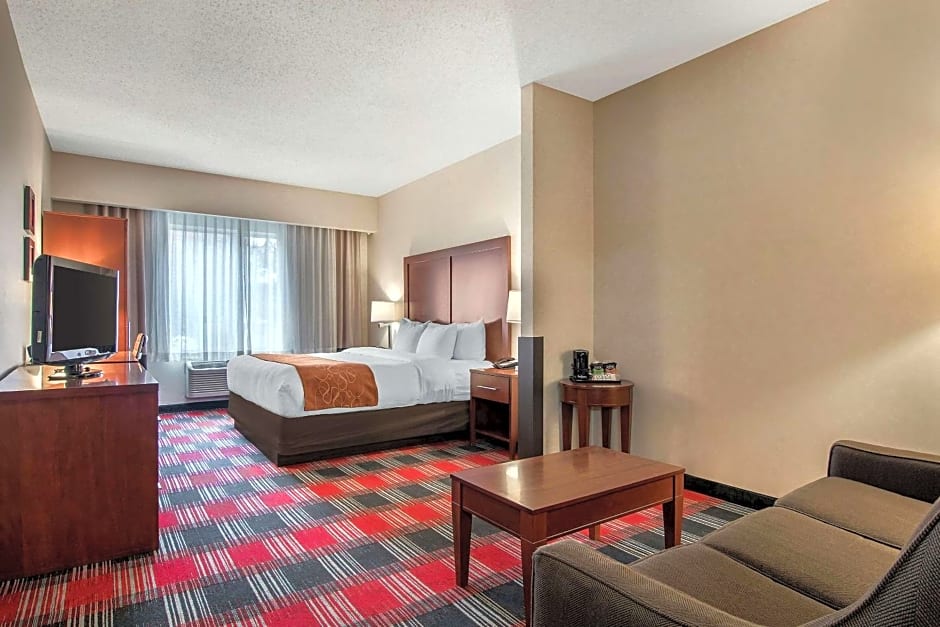 Comfort Suites Near Vancouver Mall