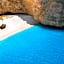 Votsalon Beach House - 30 meters from Alykes Beach