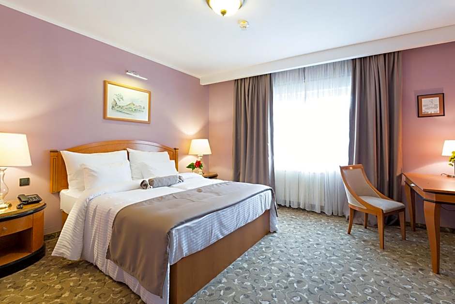 Hotel Sterling Garni