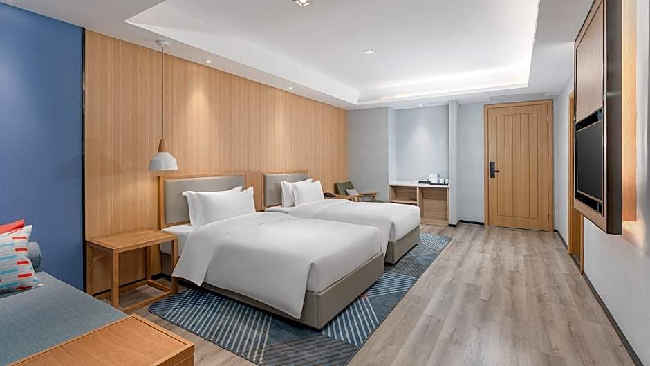 Holiday Inn Express Huangshi Cihu Lake By IHG