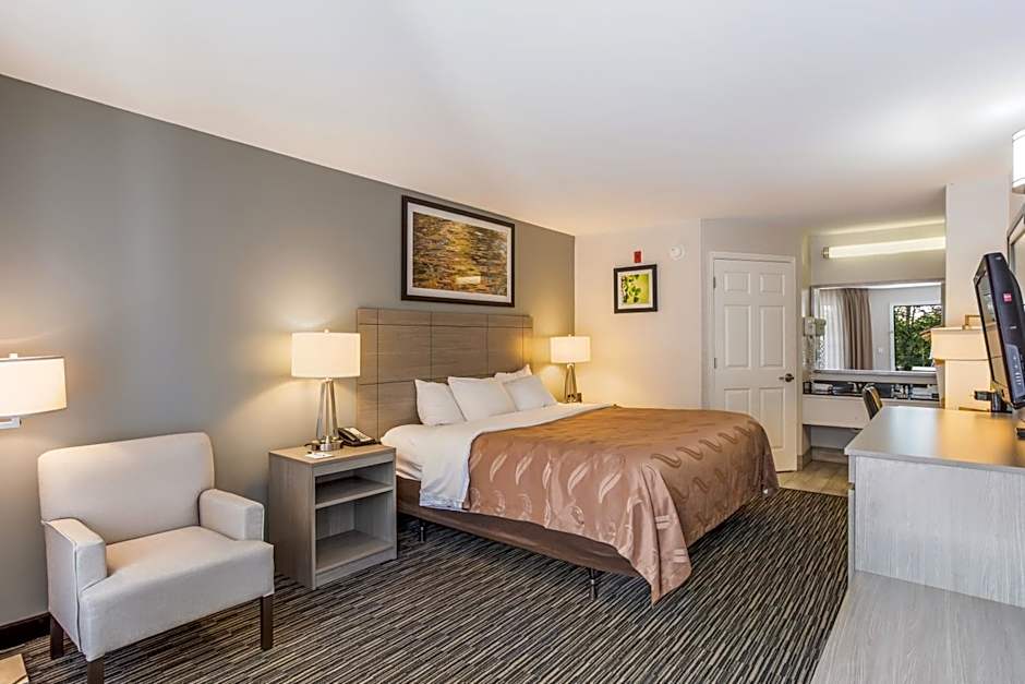 Quality Inn Gallatin-Nashville Metro