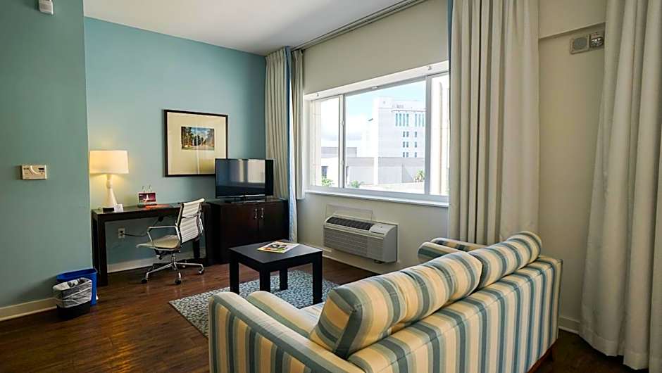 The Banyan Hotel Fort Myers, Tapestry Collection by Hilton