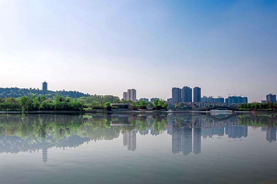 Holiday Inn Express Bengbu Downtown, an IHG Hotel