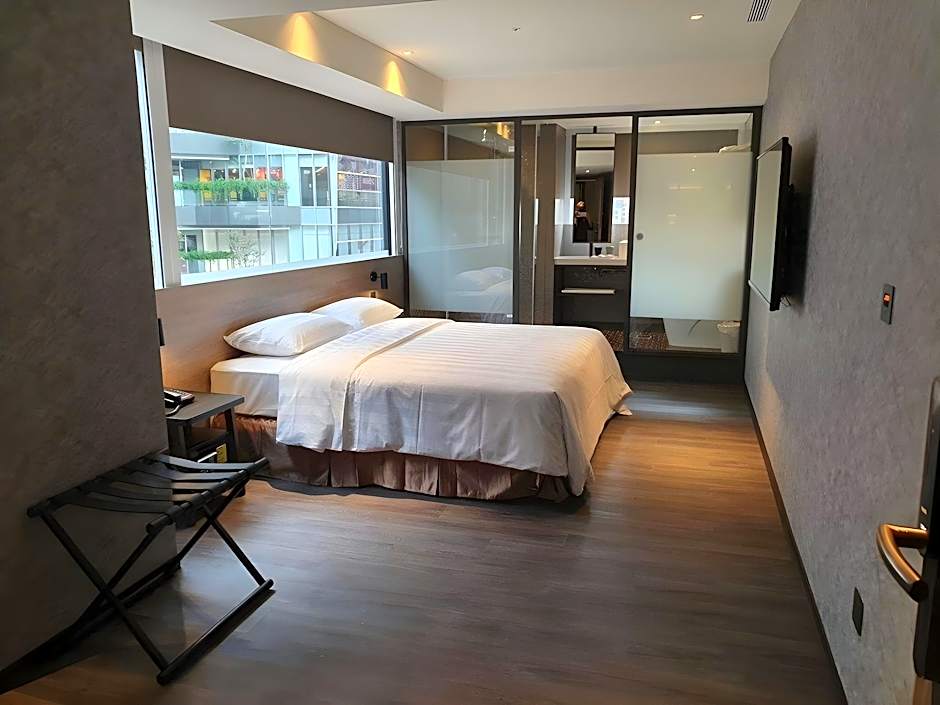 City Suites-Taoyuan Station
