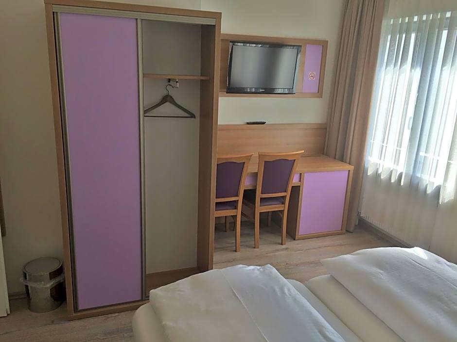 Slamba Hostel