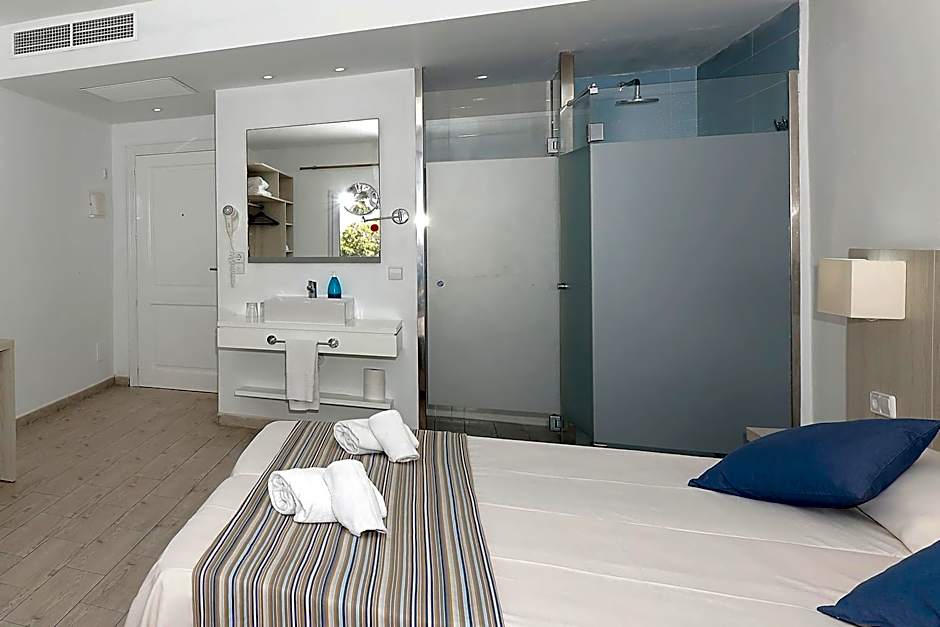 Hotel Club Calimera es Talaial