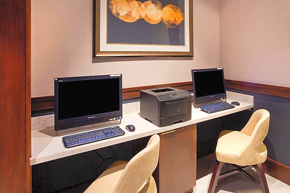 Sheraton St. Paul Woodbury Hotel