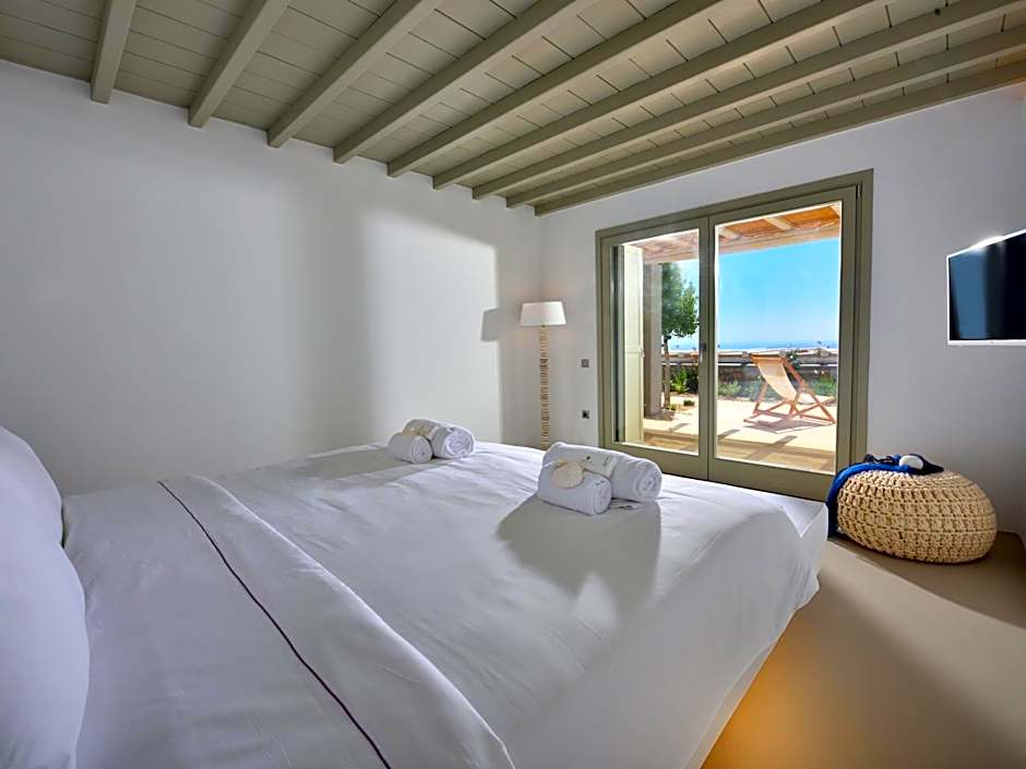 Mykonos Rocks Villas & Suites
