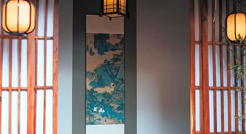 Yushili Hotel & Restaurant