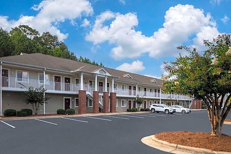 Affordable Suites Wilson