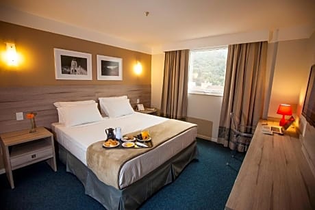 Superior Luxury Double - 1 King Bed