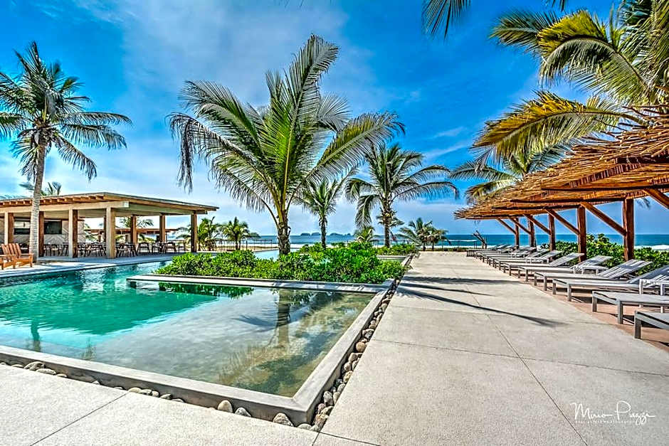 Marea Beachfront Villas